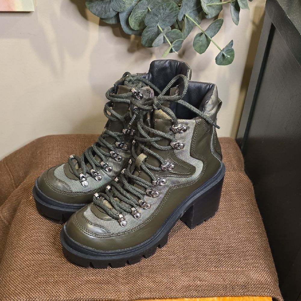 Jeffrey Cambell Chunky Green Lace-Up Ankle Boots